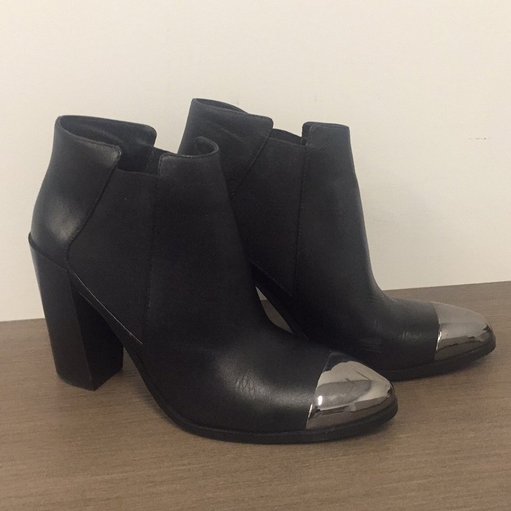 New black Senso booties!